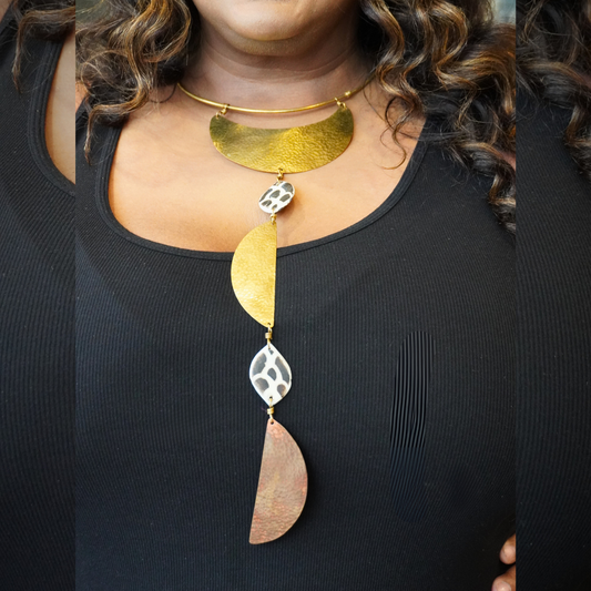 Sika Three-Tone Neckpiece